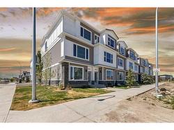 8815 48 Street NE Calgary, AB T3J 5S7