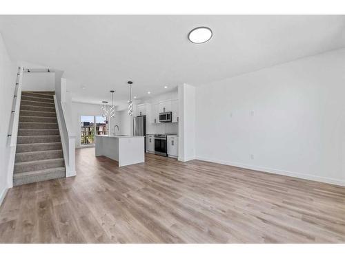 8815 48 Street Ne, Calgary, AB - Indoor Photo Showing Kitchen