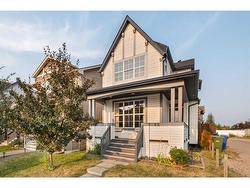 86 New Brighton Green SE Calgary, AB T2Z 0J9