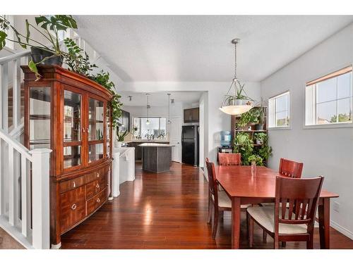 86 New Brighton Green Se, Calgary, AB - Indoor Photo Showing Dining Room