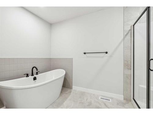 225 Calhoun Crescent Ne, Calgary, AB - Indoor Photo Showing Bathroom