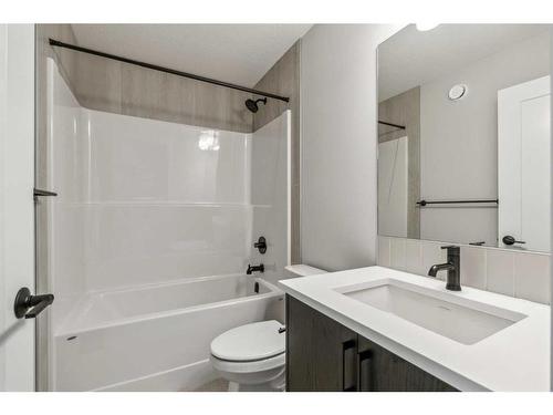 225 Calhoun Crescent Ne, Calgary, AB - Indoor Photo Showing Bathroom