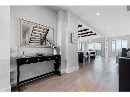 80 Coulee Way Sw, Calgary, AB - Indoor