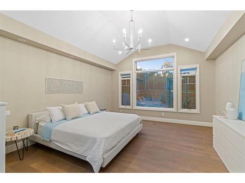 11 Elveden Place Sw, Calgary, AB - Indoor Photo Showing Bedroom