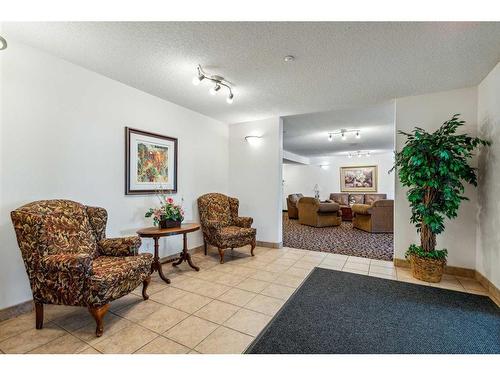 1203-928 Arbour Lake Road Nw, Calgary, AB - Indoor