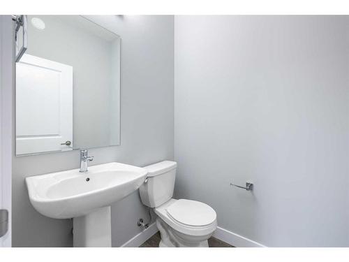 136 Sora Terrace Se, Calgary, AB - Indoor Photo Showing Bathroom