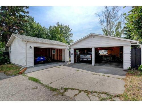 356 84 Avenue Se, Calgary, AB - Outdoor