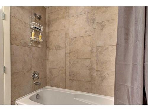 2103-210 15 Avenue Se, Calgary, AB - Indoor Photo Showing Bathroom