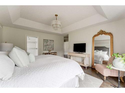 71 Aspen Dale Way Sw, Calgary, AB - Indoor Photo Showing Bedroom