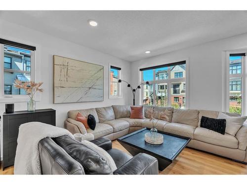 83 Spring Willow Close Sw, Calgary, AB - Indoor Photo Showing Living Room