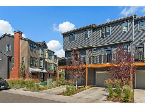 83 Spring Willow Close Sw, Calgary, AB - Outdoor With Balcony With Facade