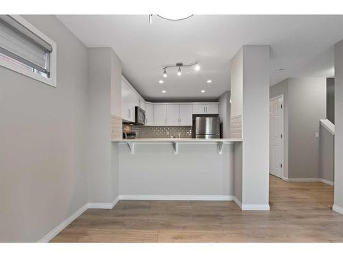 20 Cityside Park Ne, Calgary, AB - Indoor Photo Showing Kitchen