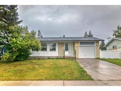 255 Queen Tamara Way SE Calgary, AB T2J 4E6