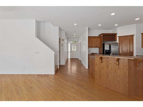 174 Prestwick Estate Way Se, Calgary, AB - Indoor Photo Showing Kitchen