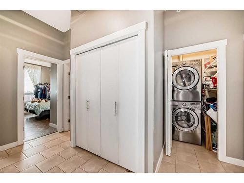 301-8710 Horton Road Sw, Calgary, AB - Indoor Photo Showing Laundry Room