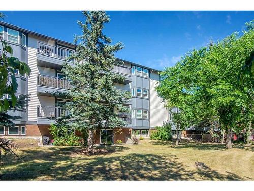 122-550 Westwood Drive Sw, Calgary, AB - Outdoor