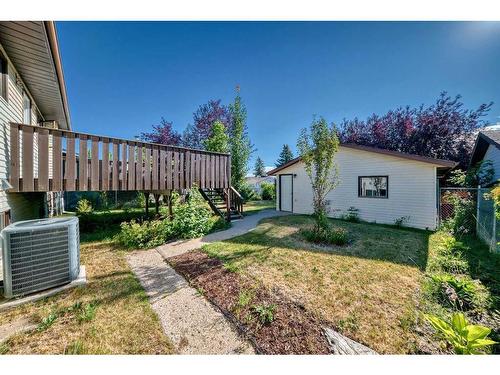 27 Barner Avenue, Red Deer, AB - Outdoor