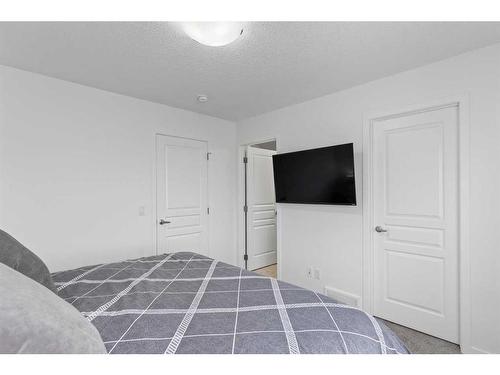 857 Mahogany Boulevard Se, Calgary, AB - Indoor Photo Showing Bedroom