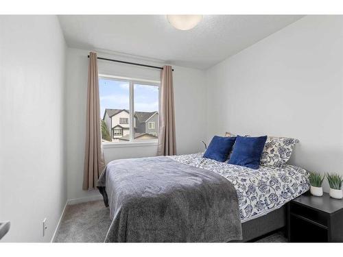 857 Mahogany Boulevard Se, Calgary, AB - Indoor Photo Showing Bedroom