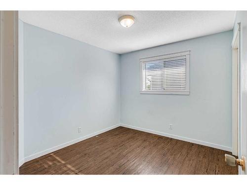 6 Halsall Street, Sylvan Lake, AB - Indoor Photo Showing Other Room