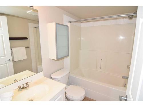 211-270 Shawville Way Se, Calgary, AB - Indoor Photo Showing Bathroom