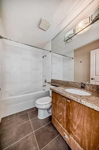 1803-77 Spruce Place Sw, Calgary, AB - Indoor Photo Showing Bathroom