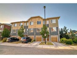 434 Marquis Lane SE Calgary, AB T3M 2G3