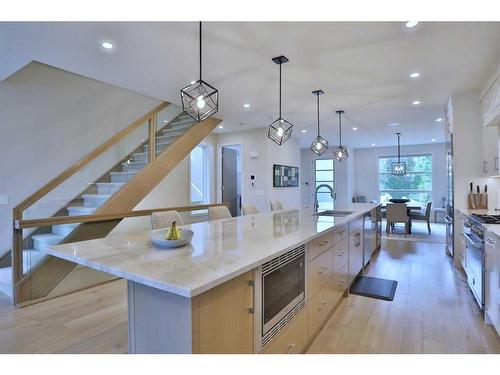 2514 19A Street Sw, Calgary, AB - Indoor Photo Showing Kitchen With Upgraded Kitchen