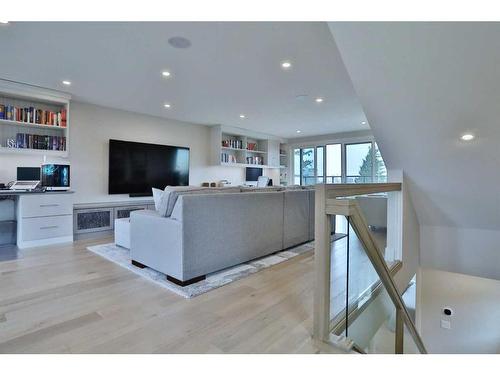 2514 19A Street Sw, Calgary, AB - Indoor