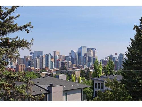 2514 19A Street Sw, Calgary, AB - Outdoor With View