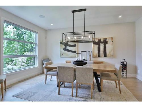 2514 19A Street Sw, Calgary, AB - Indoor Photo Showing Dining Room