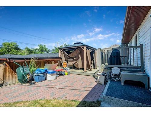 1039 Mackid Road Ne, Calgary, AB - Outdoor With Exterior