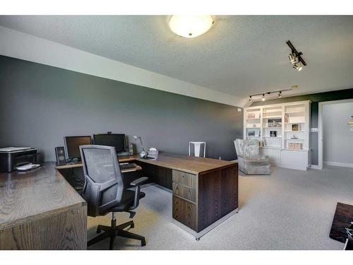 242132 88 Street East, Rural Foothills County, AB - Indoor Photo Showing Office