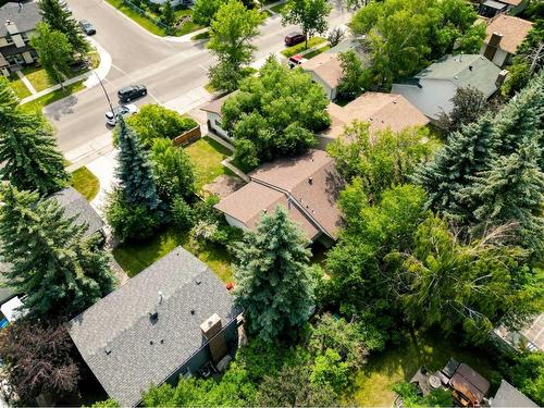 2224 Woodview Drive Sw, Calgary, AB - Outdoor