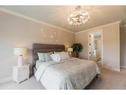 468 Muirfield Crescent, Lyalta, AB - Indoor Photo Showing Bedroom