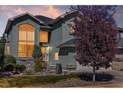 68 Everglade Circle SW Calgary, AB T2Y 4N4