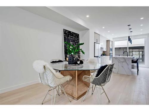 5-3404 8 Avenue Sw, Calgary, AB - Indoor Photo Showing Dining Room