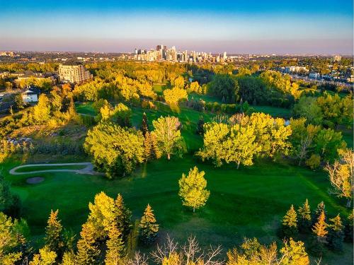 8-3404 8 Avenue Sw, Calgary, AB - Outdoor With View