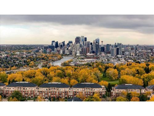 5-3404 8 Avenue Sw, Calgary, AB - Outdoor With View