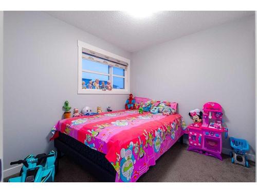 93 Skyview Parade Ne, Calgary, AB - Indoor Photo Showing Bedroom