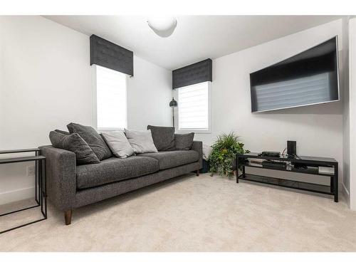 139 Mill Road, Cochrane, AB - Indoor Photo Showing Living Room