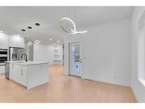 44 Auburn Glen Lane Se, Calgary, AB - Indoor Photo Showing Kitchen With Upgraded Kitchen