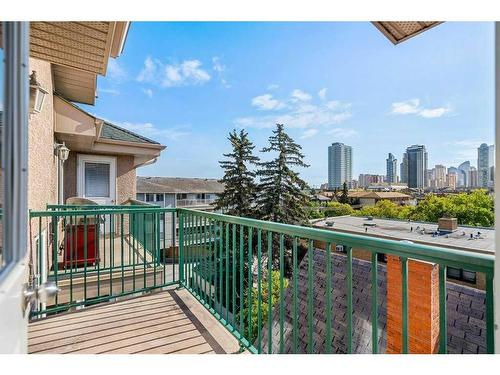 404-1110 17 Street Sw, Calgary, AB - Outdoor