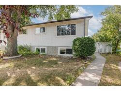 10A Beaver Dam Place NE Calgary, AB T2K 4X3