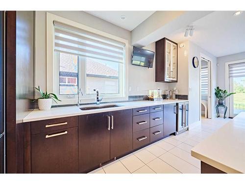 5 Vienna Close, Red Deer, AB - Indoor Photo Showing Kitchen