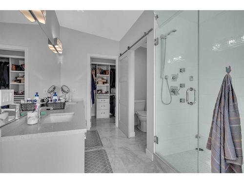 4624 Voyageur Drive Nw, Calgary, AB - Indoor Photo Showing Bathroom