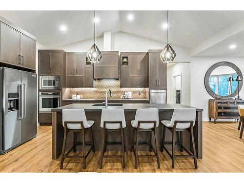 64228 306 Avenue West, Rural Foothills County, AB - Indoor Photo Showing Kitchen With Upgraded Kitchen