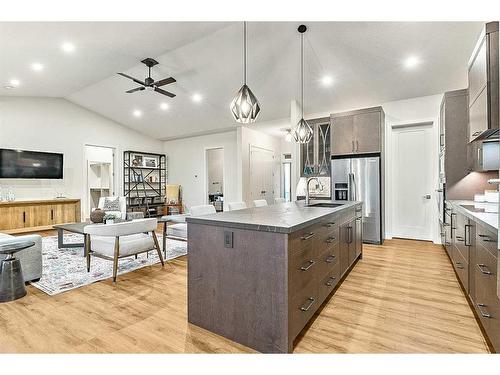 64228 306 Avenue West, Rural Foothills County, AB - Indoor Photo Showing Kitchen With Upgraded Kitchen