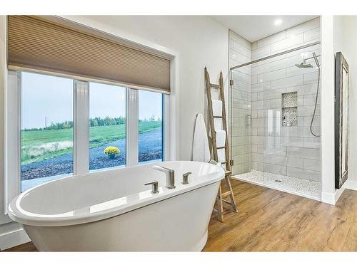 64228 306 Avenue West, Rural Foothills County, AB - Indoor Photo Showing Bathroom