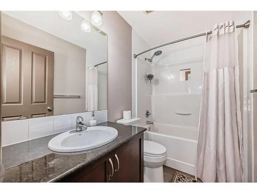 19 Skyview Springs Rise Ne, Calgary, AB - Indoor Photo Showing Bathroom